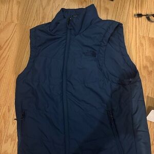 The North Face Men's Navy Insulated Vest
